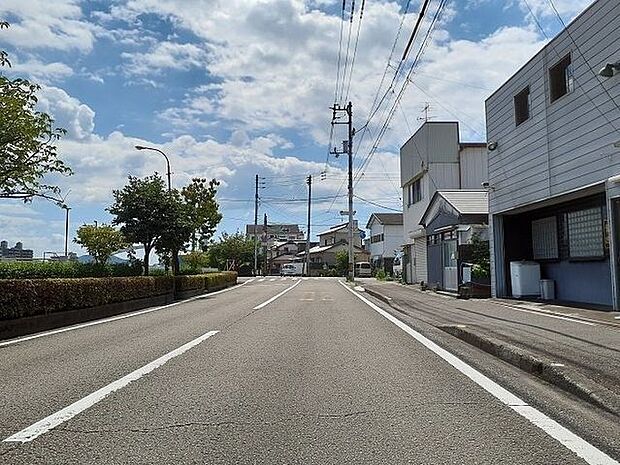 前面道路含む現地写真
