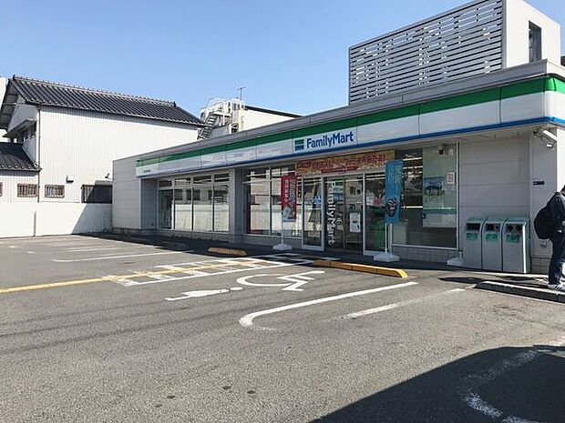 ファミリーマート高知伊勢崎町店 500m