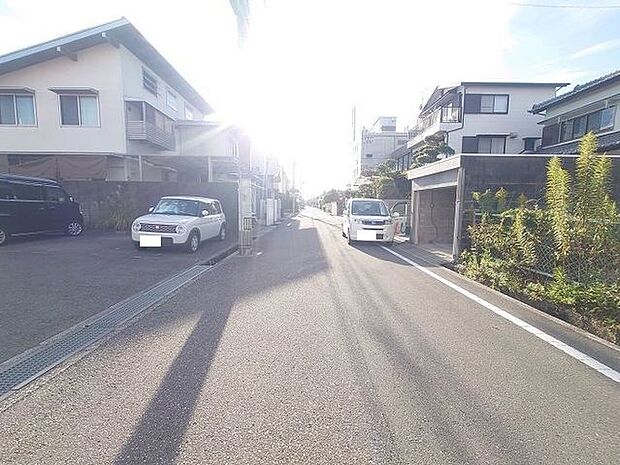 前面道路含む現地写真
