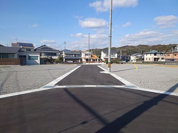 前面道路含む現地写真