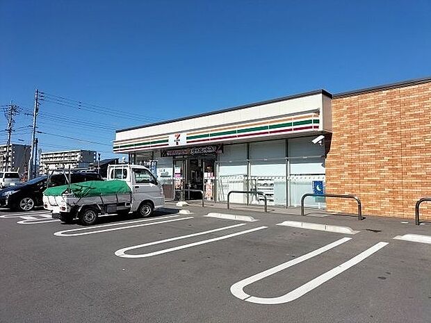 セブン-イレブン 高知神田川橋店 850m