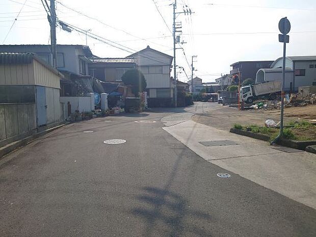 前面道路含む現地写真