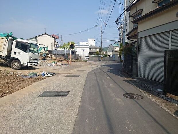 前面道路含む現地写真
