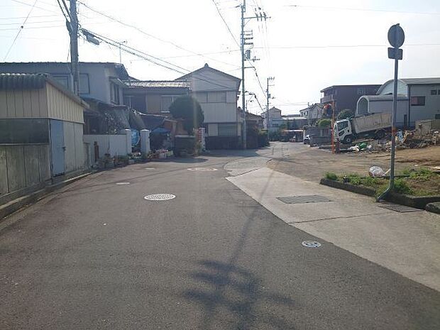 前面道路含む現地写真