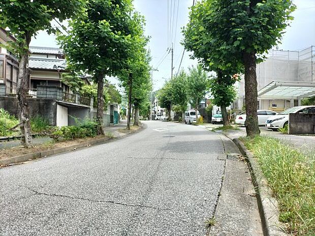 北側道路 西から東方向