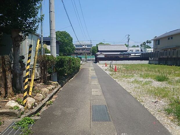 前面道路含む現地写真