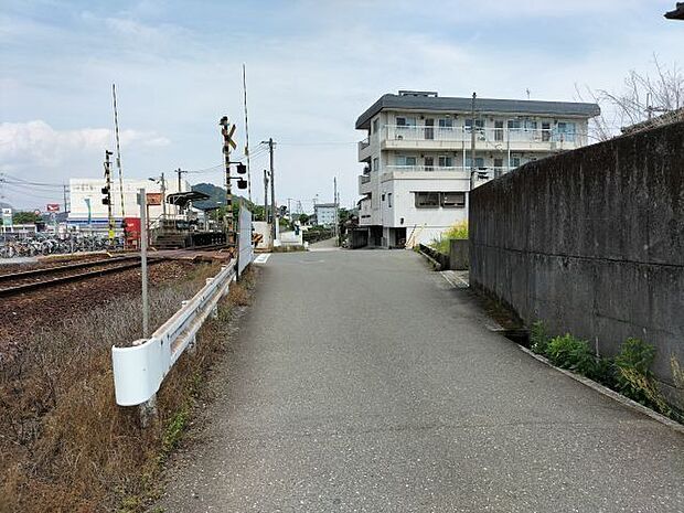北側道路 西から東方向