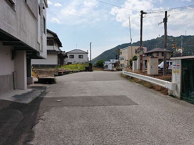 北側道路 東から西方向