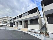大和小泉駅より徒歩29分 築1年3ヶ月 2階建の賃貸物件