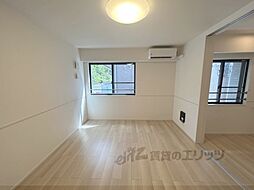 JR関西本線 平城山駅 徒歩4分の賃貸アパート 2階1LDKのリビング/ダイニング