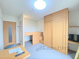 レオパレス佐保川 205 2階1Kのリビング/ダイニング