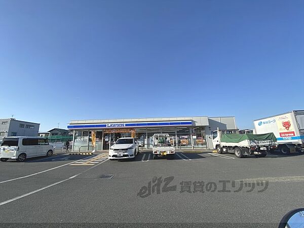 周辺：ローソン　田原本町薬王寺店まで800メートル