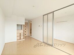 フィオーレ三条 2階1LDKのリビング/ダイニング