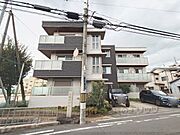 瓢箪山駅より徒歩9分 1階 築8年4ヶ月の賃貸物件