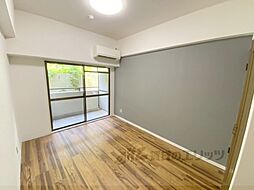 近鉄奈良線 菖蒲池駅 徒歩10分の賃貸マンション 1階1Kのリビング/ダイニング