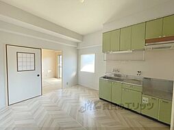 三郷駅前ビル 407 4階2DKのリビング/ダイニング