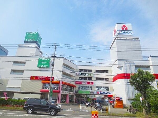 フードワン厚木長谷店 徒歩6分。 440m