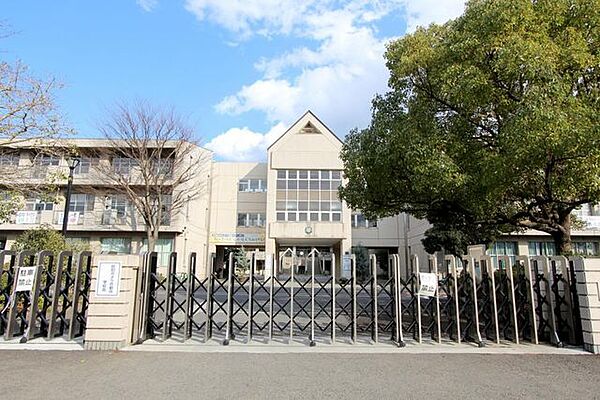 厚木市立睦合東中学校 徒歩22分。 1710m