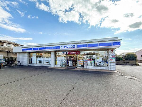 ローソン厚木妻田西一丁目店 徒歩2分。 110m