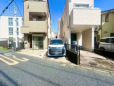 外観:接道に制限はありますが、大型の車の駐車も可能です! 外観:接道に制限はありますが、大型の車の駐車も可能です!