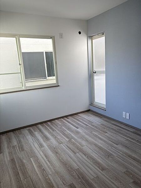 2面採光の明るいお部屋です♪