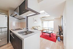 角の部屋「プレジール尾久」昭和町Selection 2LDKのリビング/ダイニング