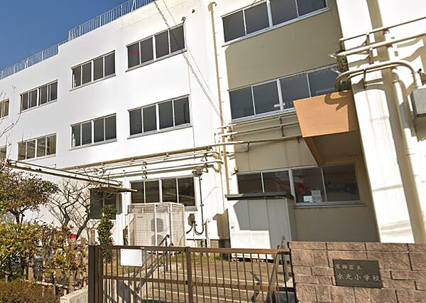 ・考えることを楽しむ学習ができる学校・家庭地域との協働による学校・学校が楽しい子供たちの笑顔あふれる学校を目指す学校像としています。