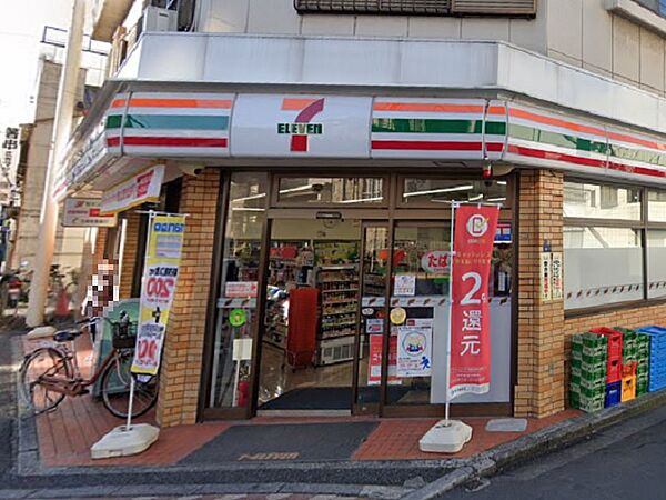 イートインスペースは無いですが、他は普通の店舗と同じ様に商品が揃っています。
