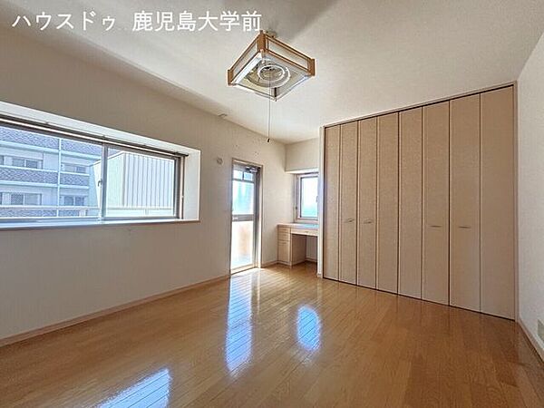 洋室