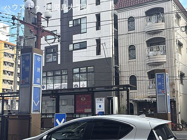 市電中洲通駅鹿児島市電2系統鹿児島駅方面～郡元方面超低床電車あり 210m