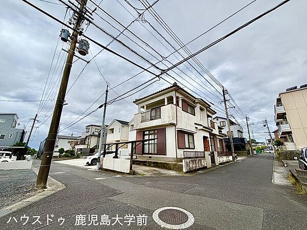 北東二方向公道に接しています