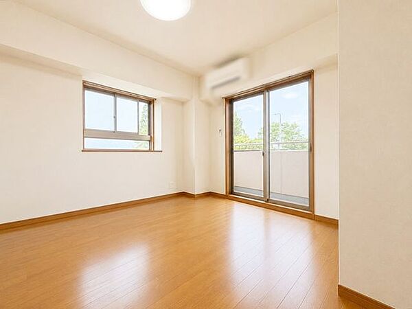 ◆2面採光の明るい室内♪◆クローゼット付き♪※AI加工画像につき、現況と異なります。