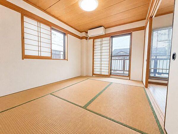 ◆2面採光の明るい和室♪◆畳交換済♪※AI加工画像につき、現況と異なります。