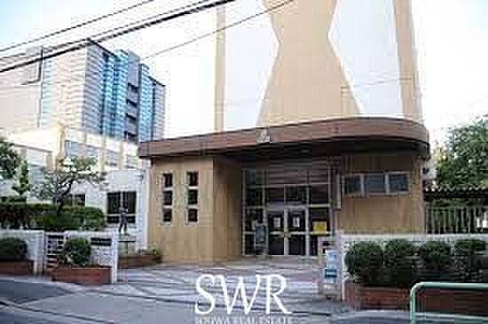 名古屋市立老松小学校 徒歩12分。 960m