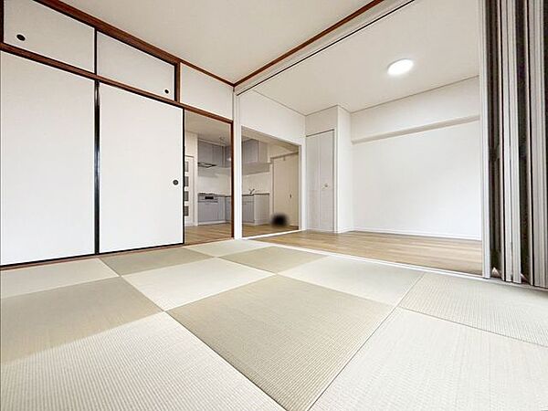 ◆フローリング・畳張替済み♪◆天袋付きの押入付き♪
