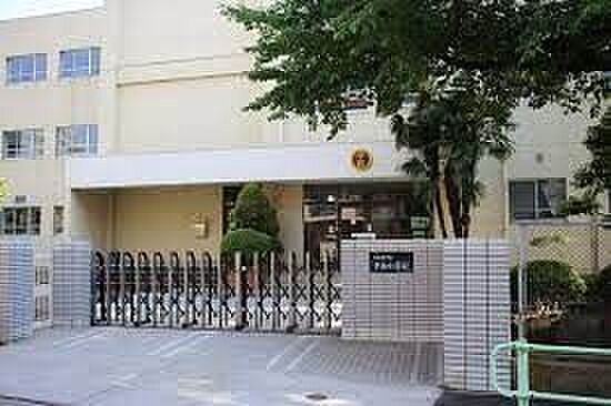 名古屋市立平和小学校 徒歩4分。 320m