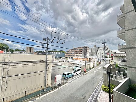 眺望良好な2階部分!駅徒歩10分の明るいお部屋です。