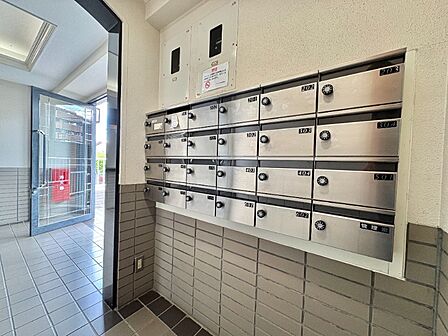 日勤管理で安心!駅徒歩10分の明るいお部屋です。