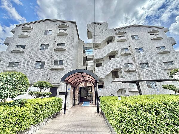 61世帯の分譲マンションです！