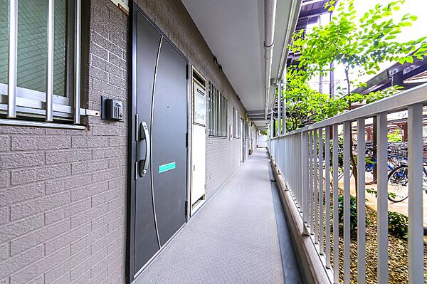 共用部　玄関ドア