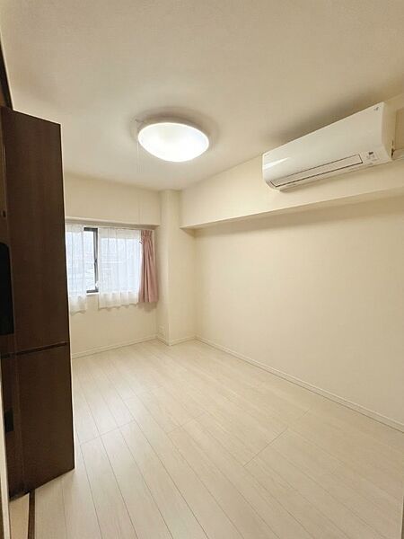 全居室が使いやすい洋室となっております。サンライフ一之江の5階角部屋3DKです。CG加工を加えている為、実際と画像が異なります。