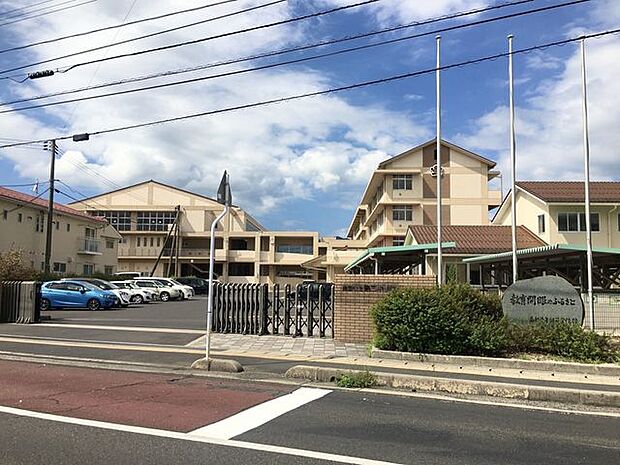 出雲市立第二中学校 590m