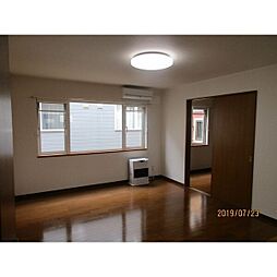 ヴィラ・カトレア 1階1LDKのリビング/ダイニング