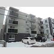 南平岸駅より徒歩4分 4階 築9年9ヶ月の賃貸物件