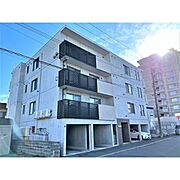 南平岸駅より徒歩10分 2階 築6年9ヶ月の賃貸物件