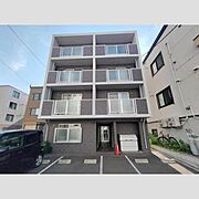 学園前駅より徒歩4分 築7年10ヶ月 4階建の賃貸物件