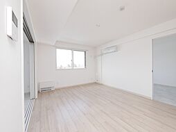 レブニーズ　ザ・レジデンス　宮の森 2階3LDKのリビング/ダイニング