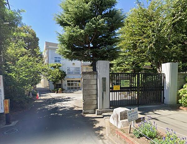 葛飾小学校：徒歩8分（635ｍ）