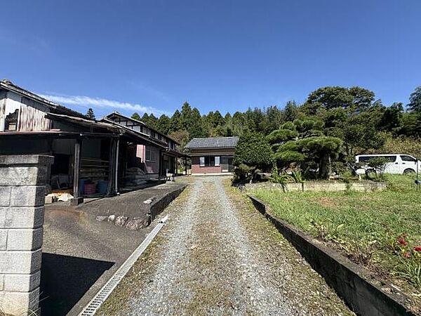 物件に入ってきたあたりの全景。