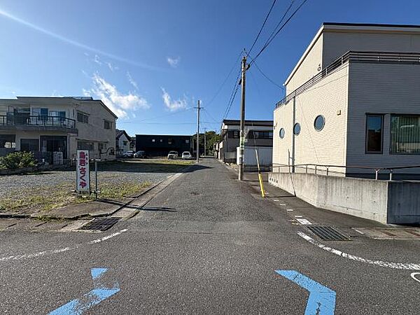 江名漁港側から進入路を撮影。